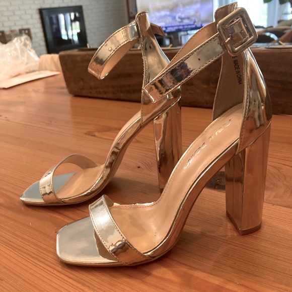 Public Desire silver strappy heels. UK size 5 - fits US size 7-8. - Picture 4 of 8